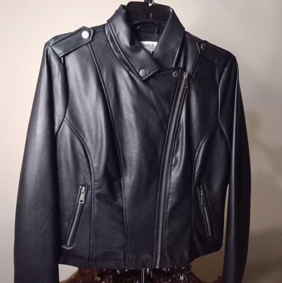 Charlotte Russe Black Faux Leather Zip Moto Jacket - Picture 7 of 7